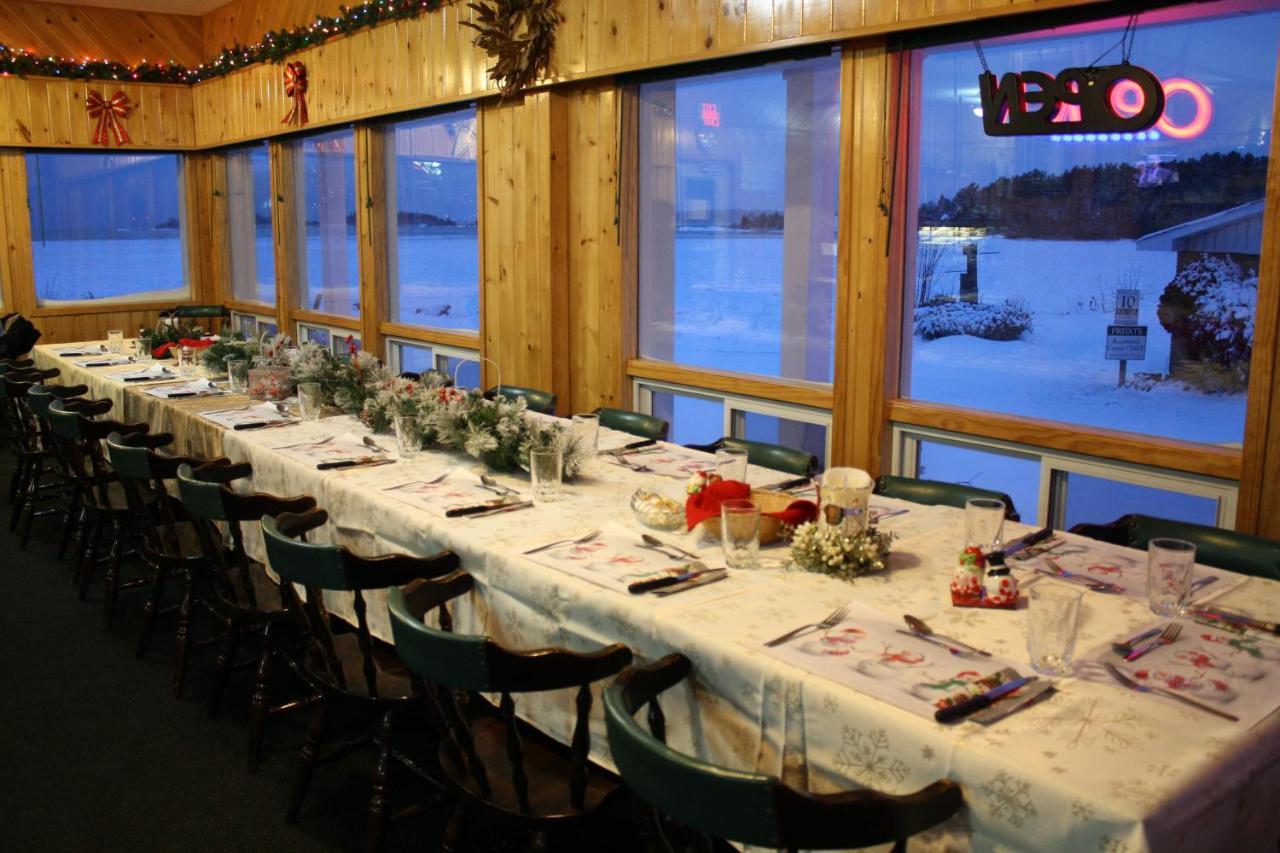 Carolyn Beach Inn Thessalon Bagian luar foto